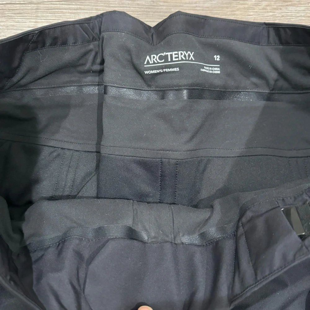 Arcteryx Andessa Ski Snow Pants in Black